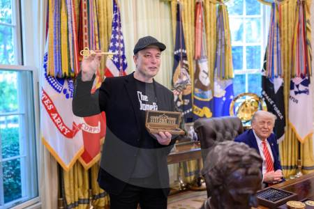 foto-elon-musk-evadio-responder-ac_47995450_20250530215151