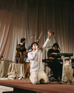 Nate-D_az_EL-ESP_RITU_Press-Photo-02-_1_-240x300-1