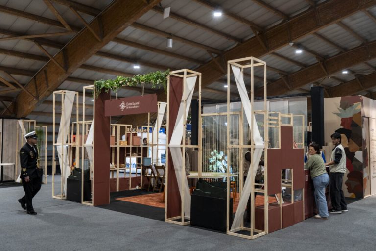 20260421_Stand-Filbo_Dia-1_EDIT_FPrieto_3-1024x682-1