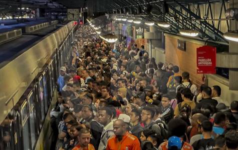 congestion-en-la-estacion-del-metro_50523260_20260501173018