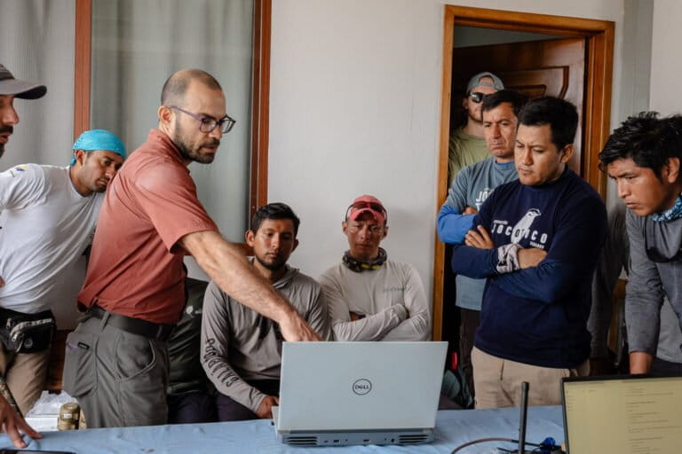 La instalación del sistema de monitoreo Smart Island requirió planificación exhaustiva. Foto: cortesía Bryan Pérez