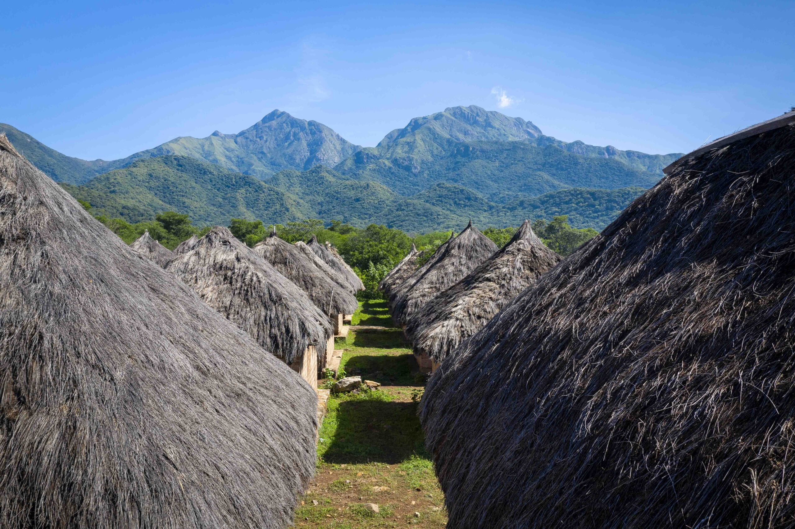 La Sierra Nevada de Santa Marta es el sistema montañoso costero más alto del mundo. Foto: Cortesía @fundacionchasquis
