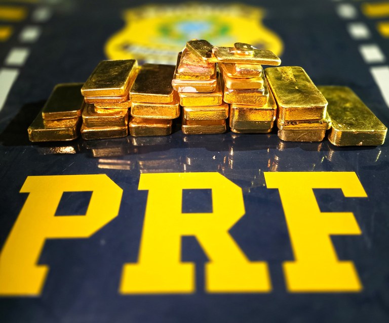 Decomiso de piezas de oro presuntamente ilegal en Brasil